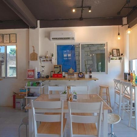 Hometel Barrio House Mactan 麦克坦 外观 照片