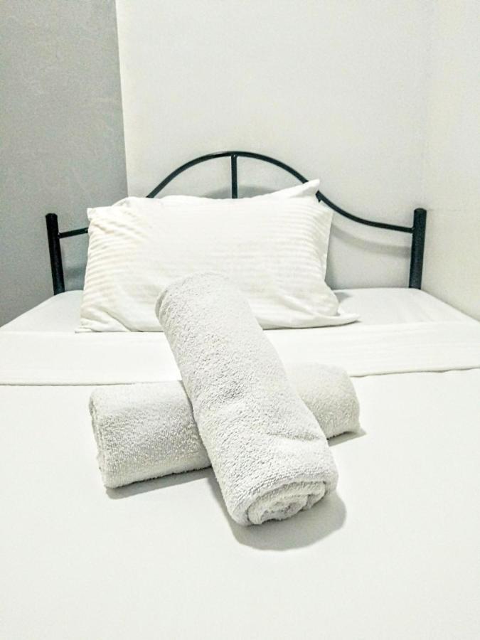Hometel Barrio House Mactan 麦克坦 外观 照片