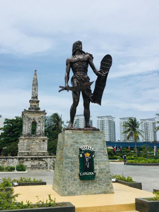 Hometel Barrio House Mactan 麦克坦 外观 照片