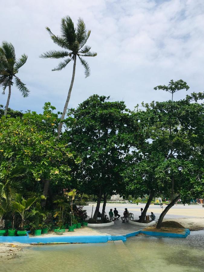 Hometel Barrio House Mactan 麦克坦 外观 照片