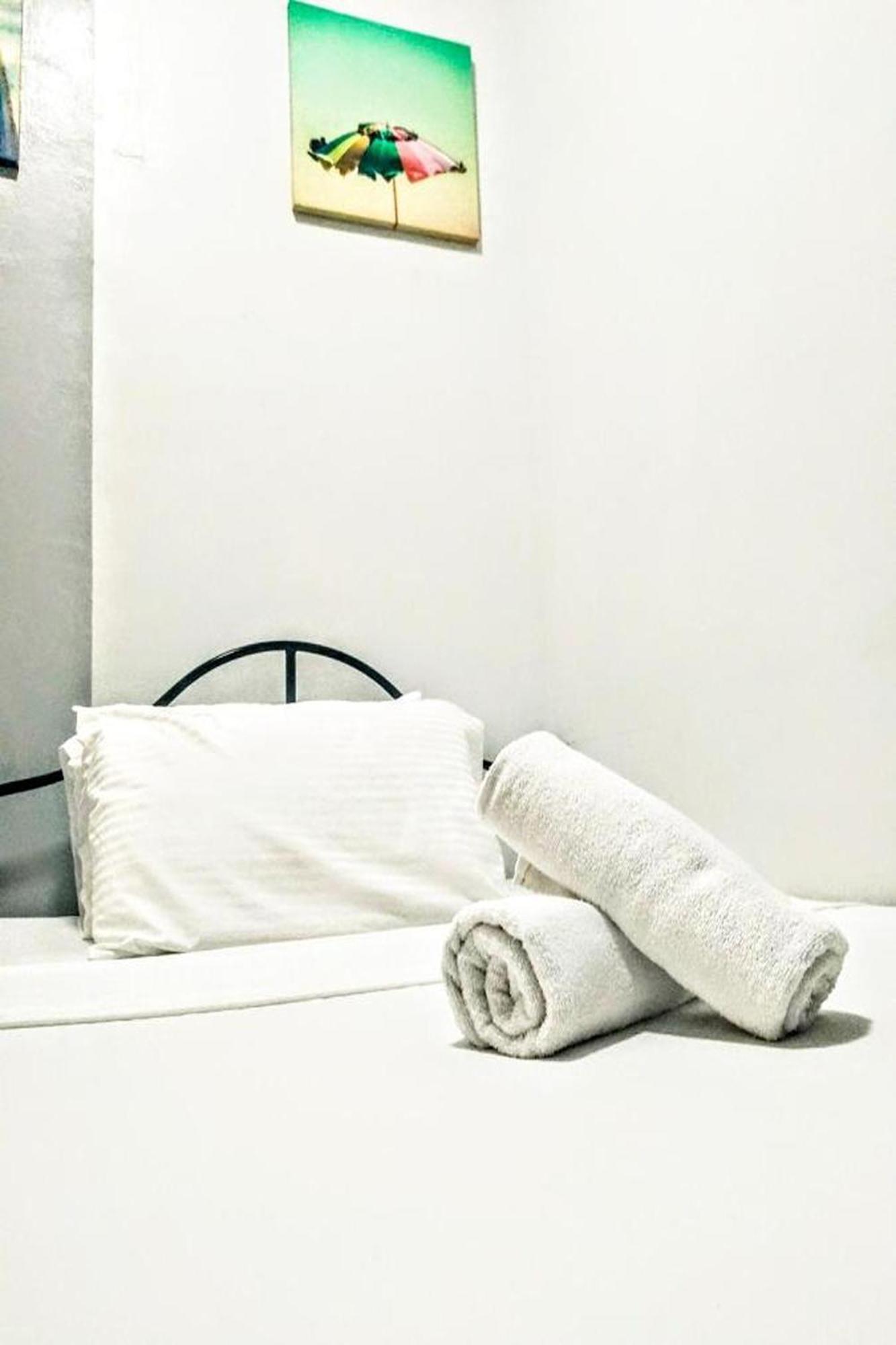 Hometel Barrio House Mactan 麦克坦 外观 照片
