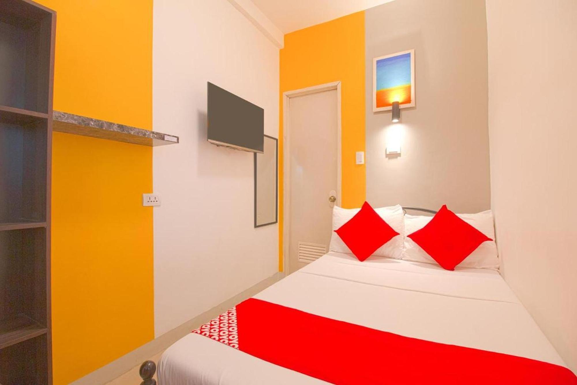 Hometel Barrio House Mactan 麦克坦 外观 照片